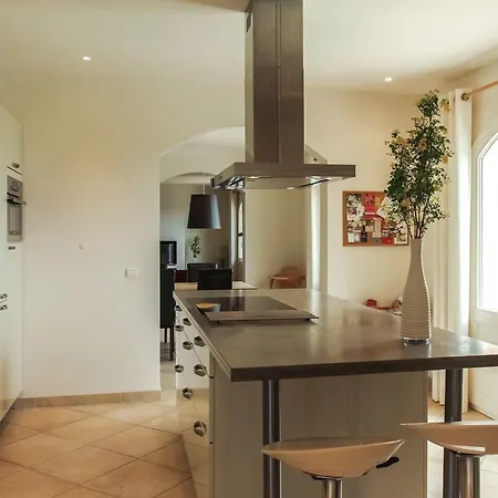 Modern With Private Pool In